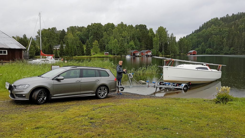 W Traila baten sa gor du segelbat 1