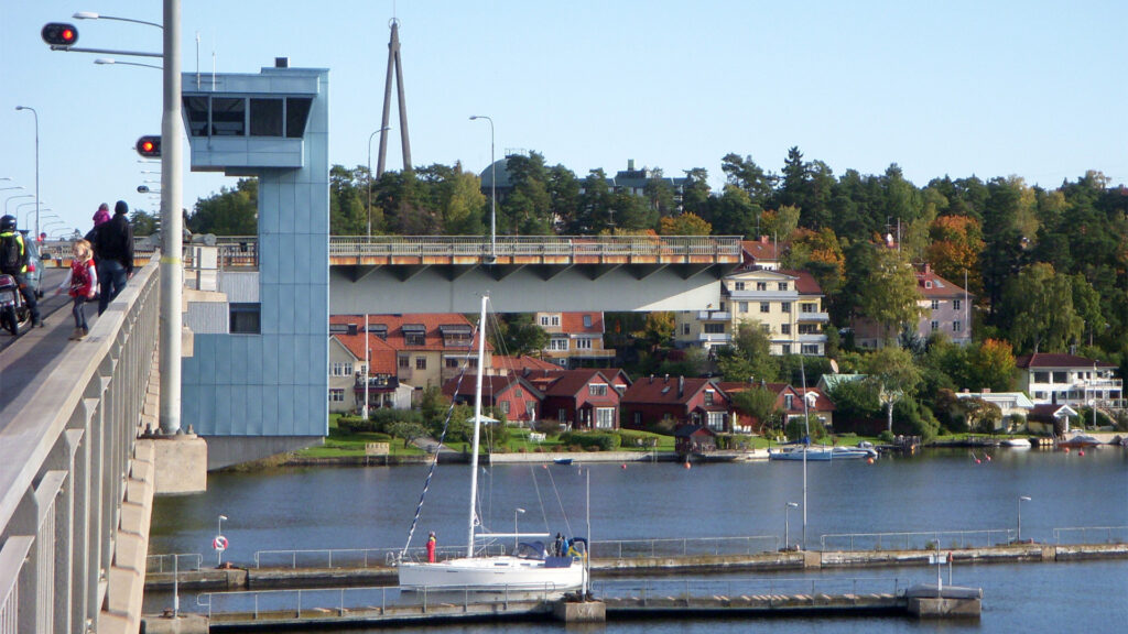 w Nockebybron oppen 2011