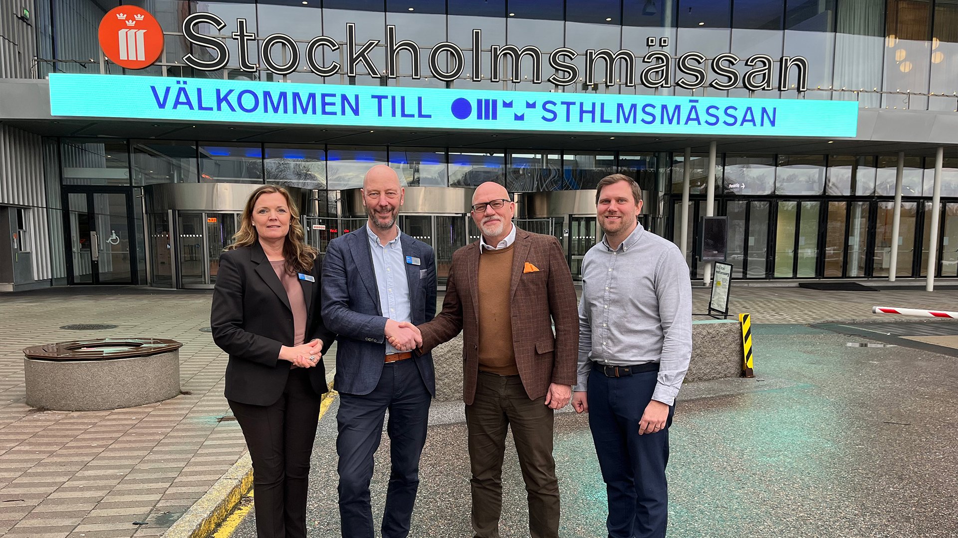 w numera massor tar over allt for sjon ingang