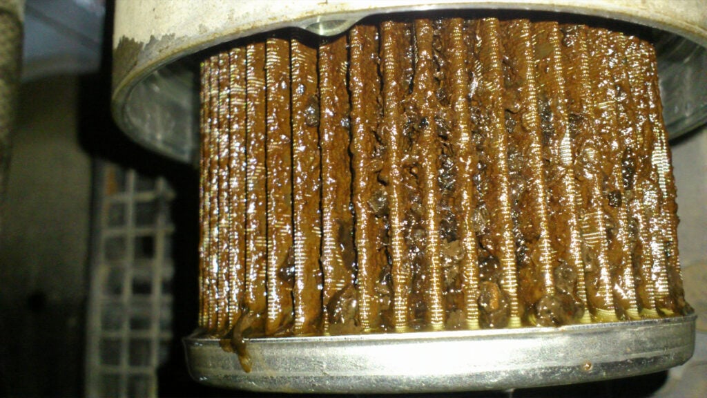 Igensatt bränslefilter.