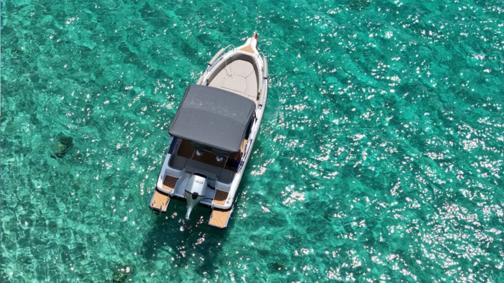 w trident boats till sverige dronarbild